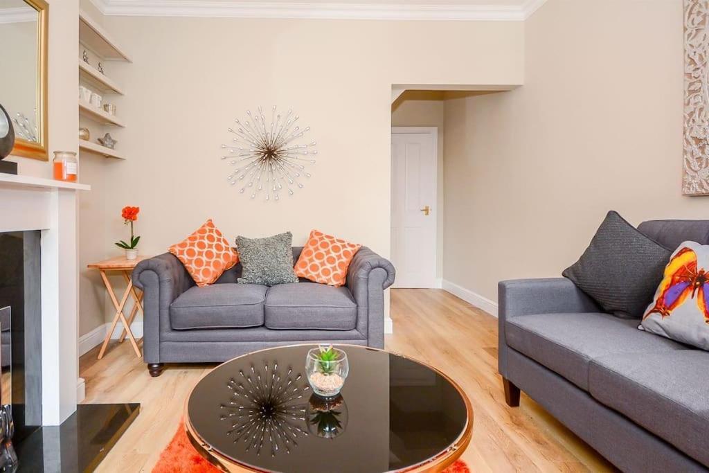 New - Prospect Lodge , City Centre Terraced House ヨーク エクステリア 写真